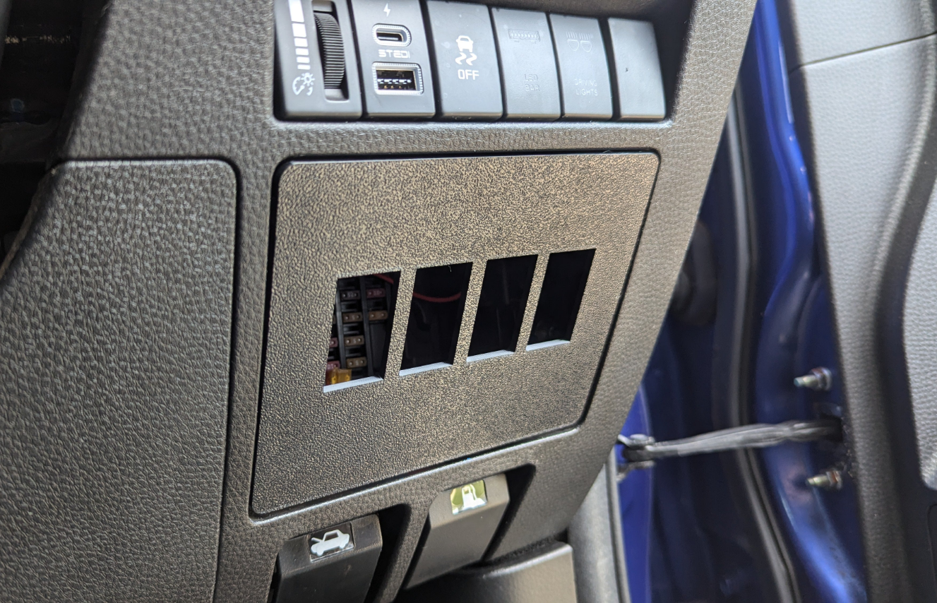 Isuzu D-MAX / Mazda BT50 (MY21+) Rocker / Carling Switch Panel - 4 Hole