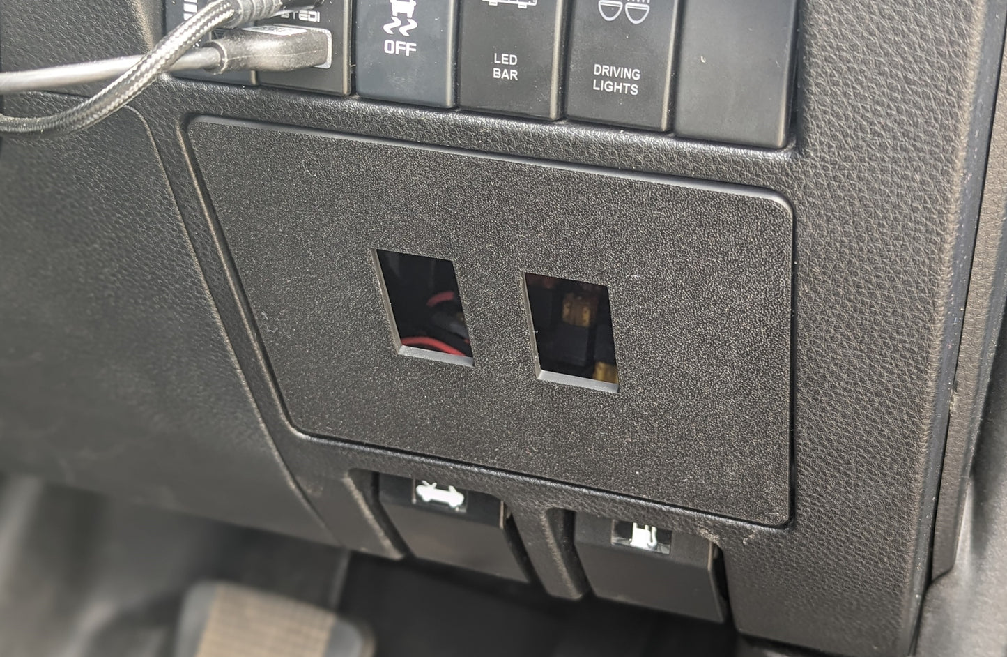 Isuzu D-MAX / Mazda BT50 (MY21+) Rocker / Carling Switch Panel - 2 Hole