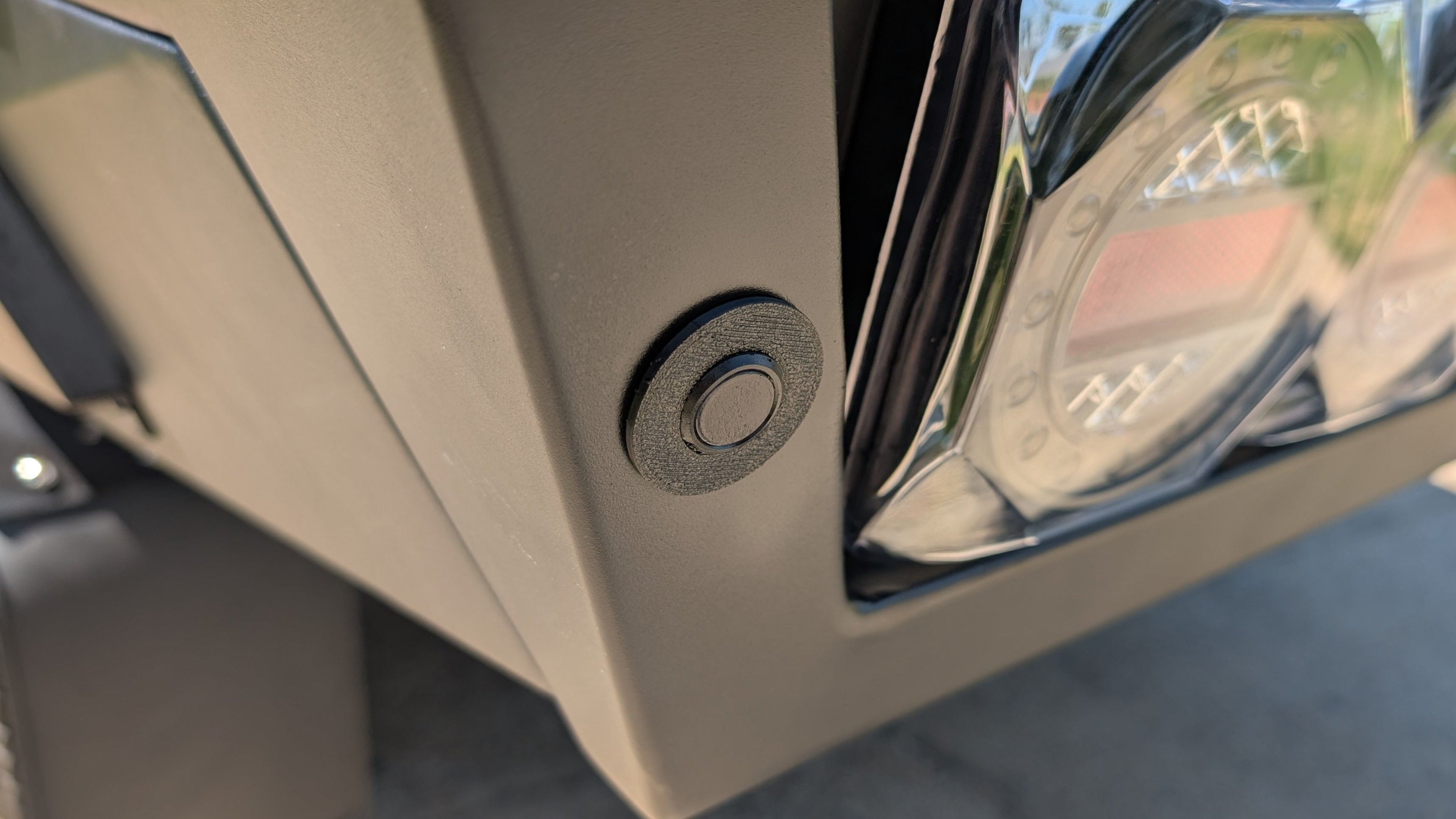 Parking Sensor Adaptors Holder Retainer Brackets for Tray Tub Bullbar - Set of 4